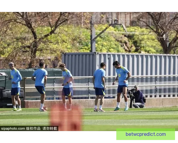 以弗里克：奥尔莫今天踢9号位 他前两次出任此位置表现十分出色